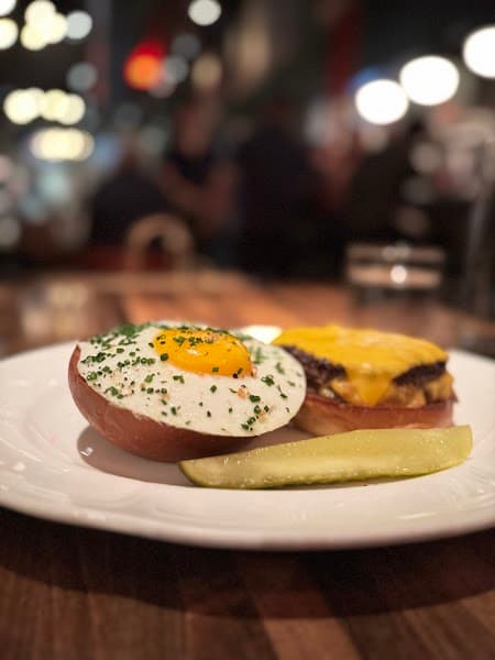 Au Cheval - NYC photo 3