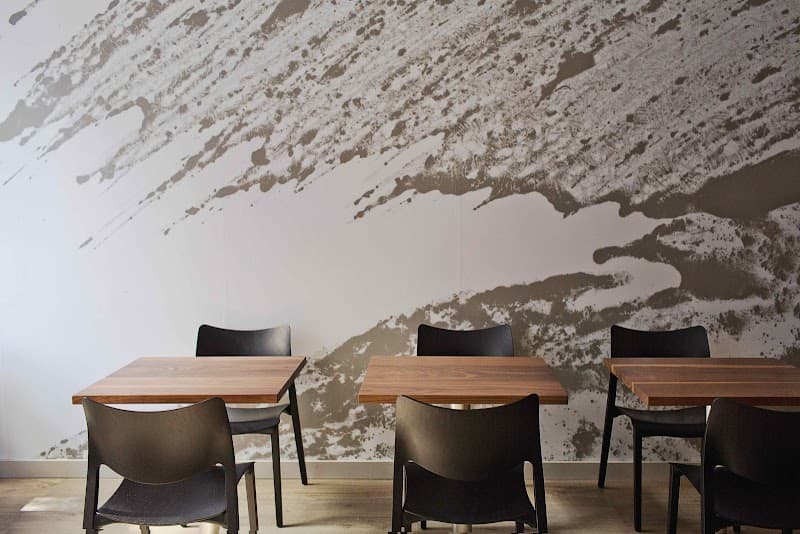 Orsa & Winston ā Downtown