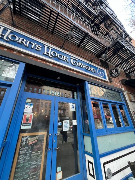 Red Hook Tavern photo 3